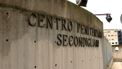 15  gennaio 2022 Focolaio covid carcere Secondigliano: Aldo Di Giacomo,  inaudito non procedere a tamponi per agenti.