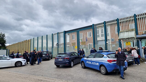 17 maggio 2023 Rivolta nel carcere di Avellino: due ore di terrore, poi la resa alle forze dell’ordine